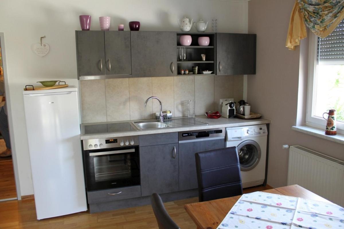 Appartement Eveline Velden am Worthersee Bagian luar foto